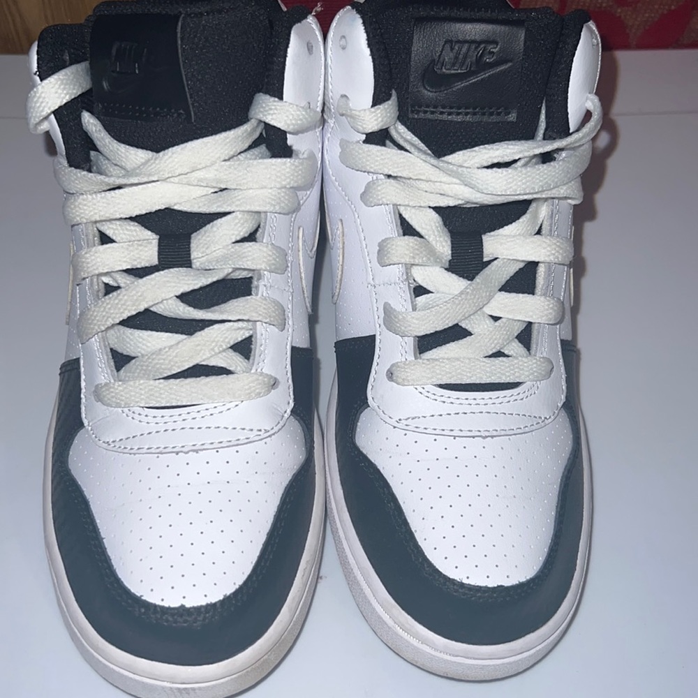 Boys black & white Nikes